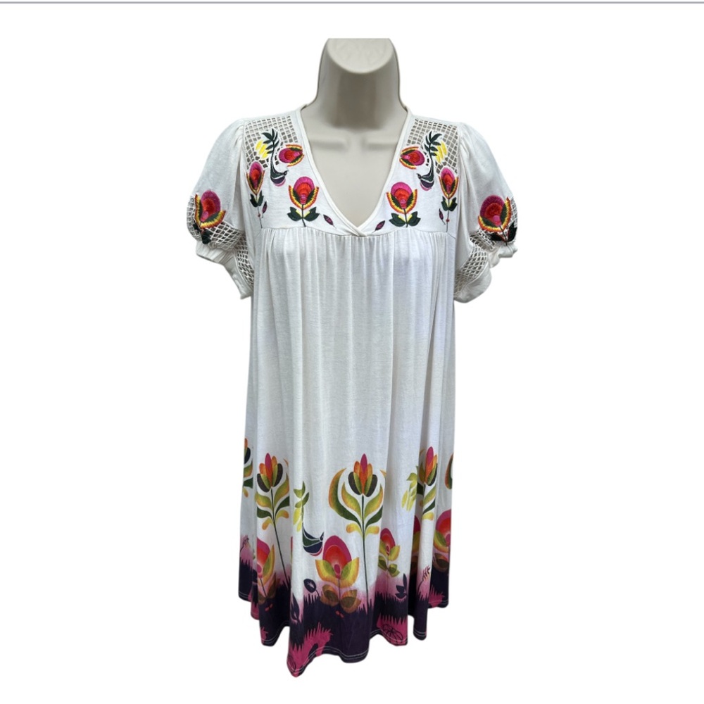 Lugga Woman's Small off White Floral‎ Embroidered V Neck Hippie Retro Boho Dress